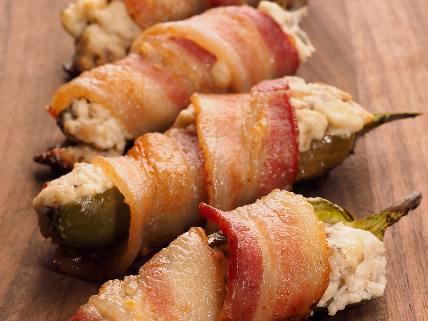Bacon Wrapped Jalapeño Poppers