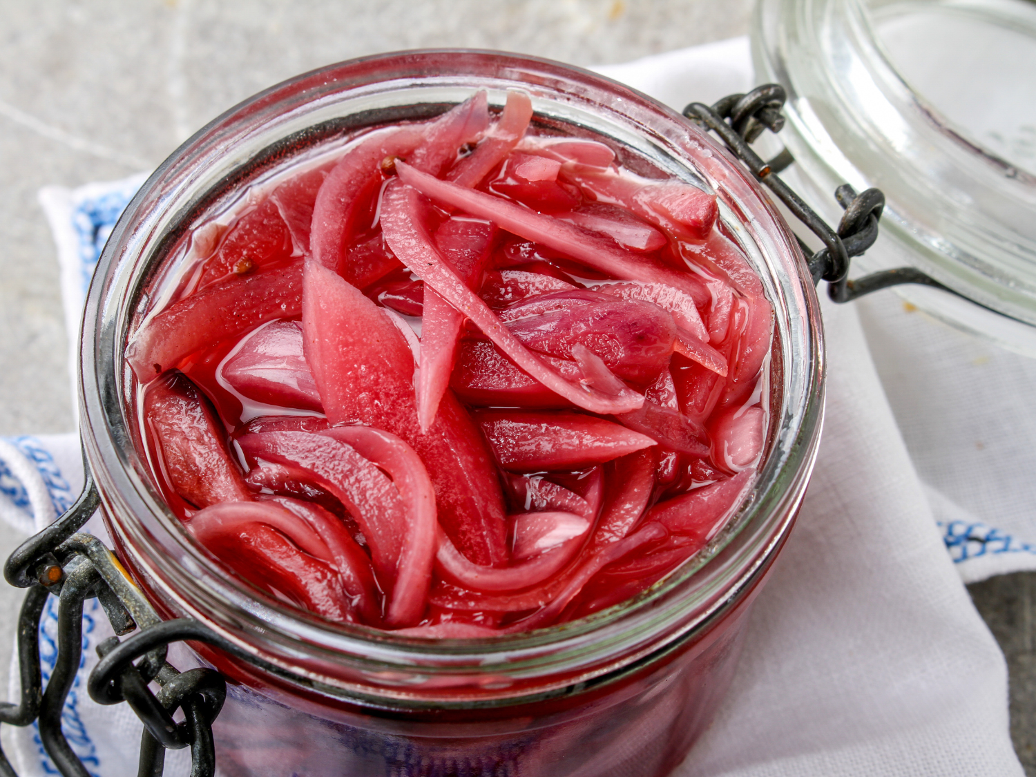 Easy Pickled Red Onions