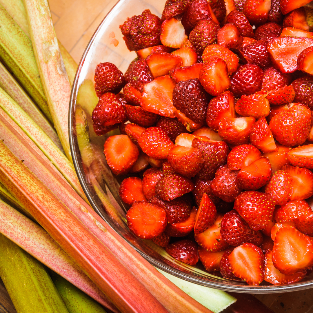 Strawberry Rhubarb Breakfast Bars